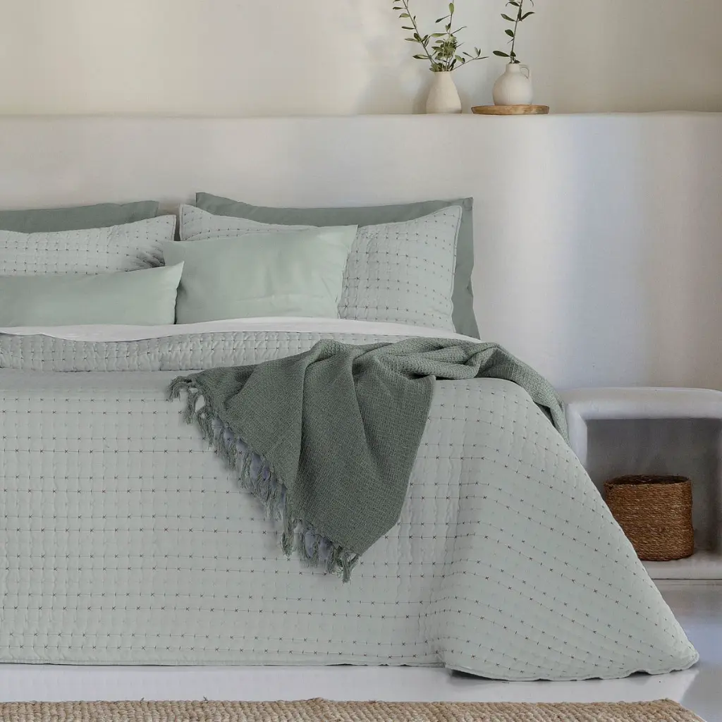 COLCHA BOUTI BARGA BORDADA VERDE STILIA HOME - Imagen 3